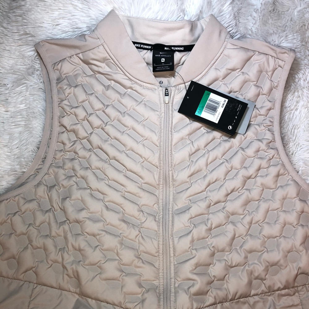 NWT Nike MENS Running Aeroloft vest size Xl